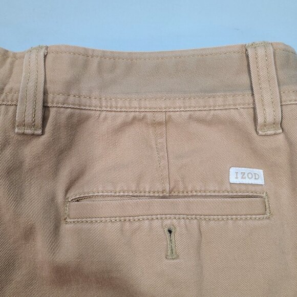 Izod 9" Kahki Shorts Men's Size 34 - Picture 3 of 8